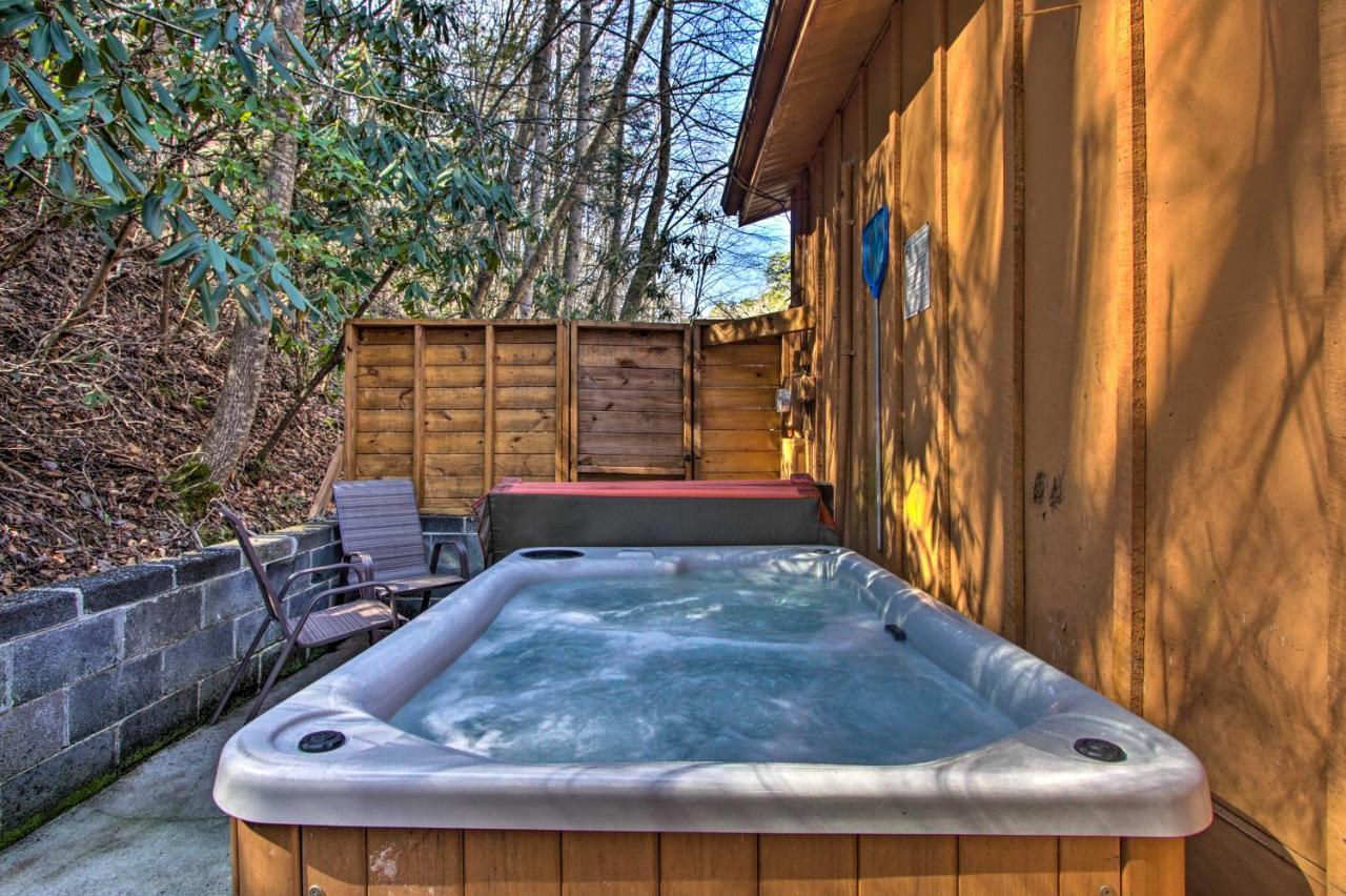 Couples Cabin Great Smoky Arts And Crafts Community Villa Gatlinburg Bagian luar foto